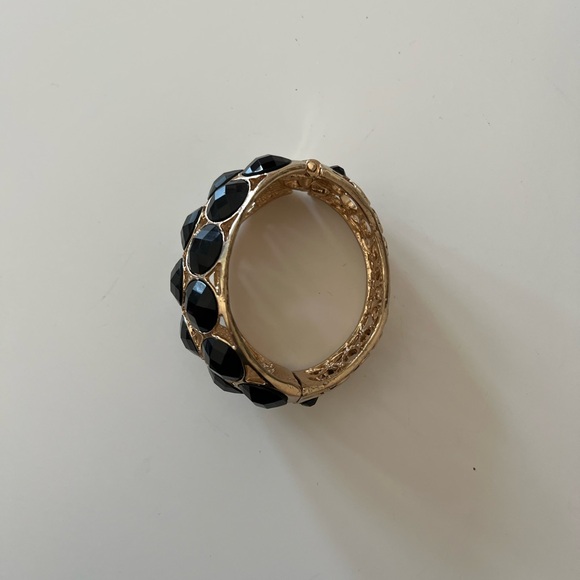 Amrita Singh statement bangle bracelet black w/. gold metal spring clasp Indian - Picture 8 of 10